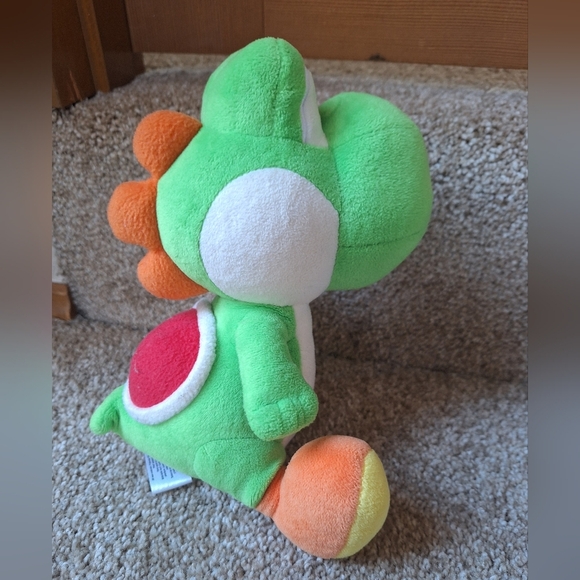 2017 Super Mario Yoshi Plush. 8" - Picture 3 of 6